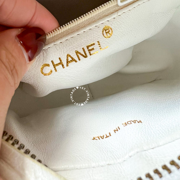 Vintage Chanel Coco Mark Camera Bag With Tassel - White x Navy 002