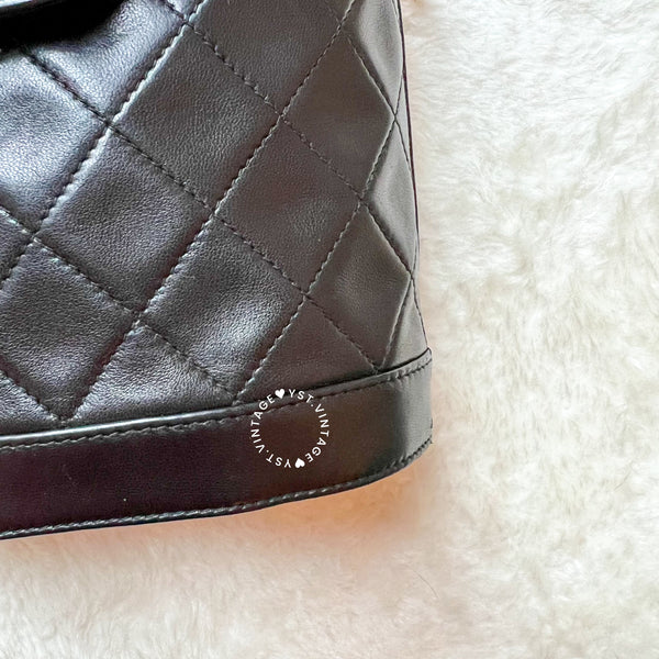 Vintage Chanel Vanity Bag with Tassel - Black 002