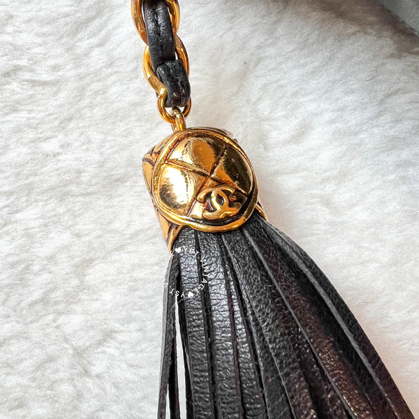 Vintage Chanel Vanity Bag with Tassel - Black 002