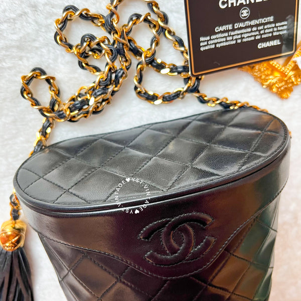 Vintage Chanel Vanity Bag with Tassel - Black 002