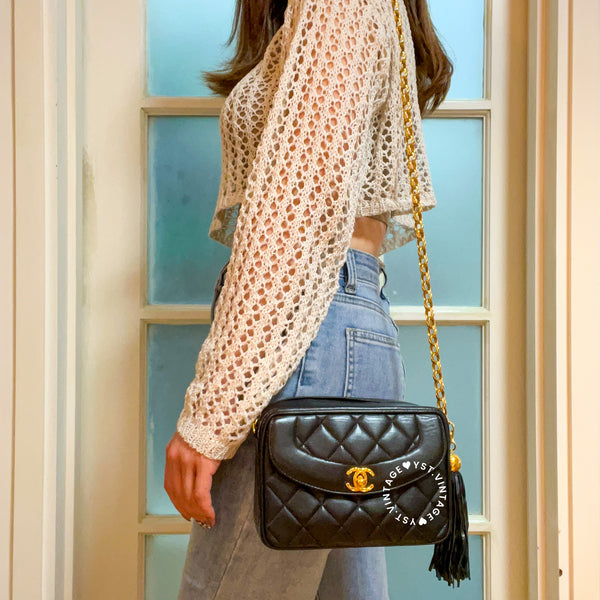 Vintage CHANEL Camera Bag with Bijoux Chain - Black (Code: 048700)