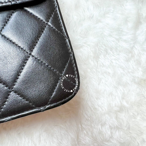 Vintage Chanel Push-Lock 25cm Square Flap Bag - Black x Gold 002