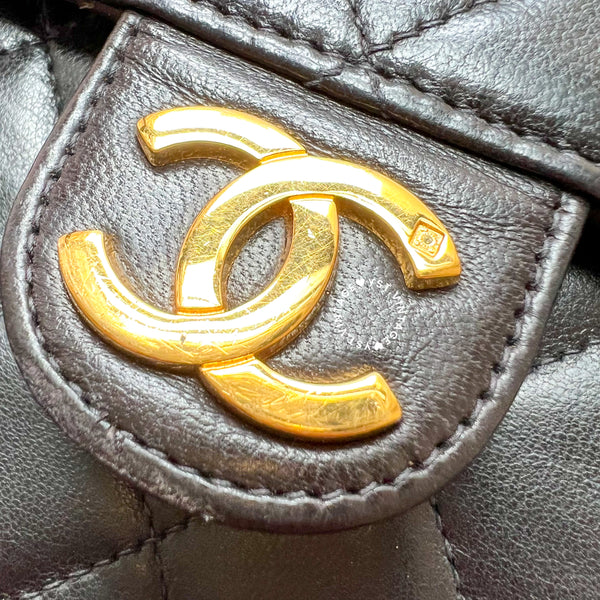 Vintage Chanel Push-Lock 25cm Square Flap Bag - Black x Gold 002