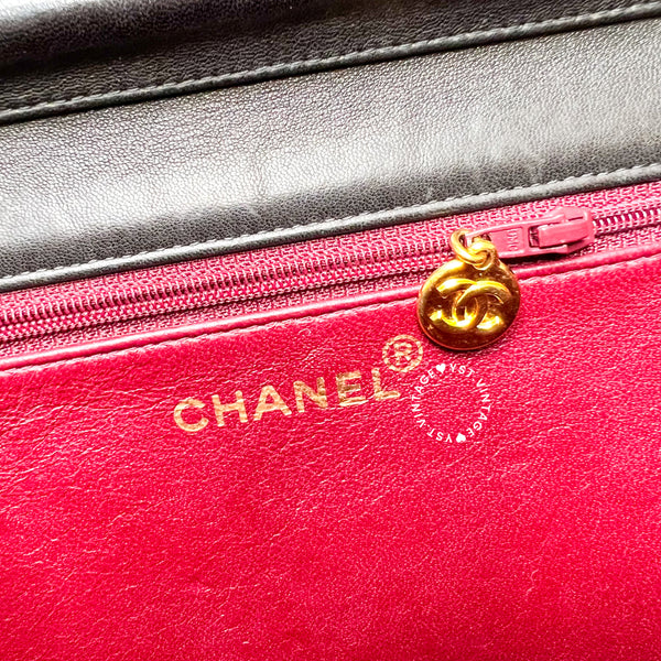 Vintage Chanel Push-Lock 25cm Square Flap Bag - Black x Gold 002