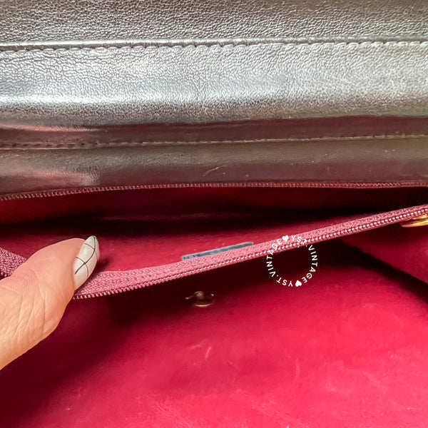 Vintage Chanel Push-Lock 25cm Square Flap Bag - Black x Gold 002