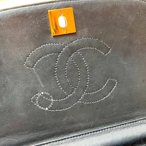 Vintage Chanel Moon Shape Turn-lock Flap Bag - Navy (Code: 035800)