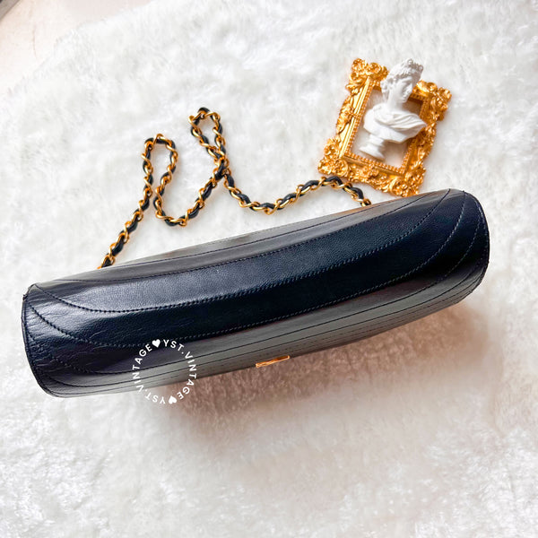 Vintage Chanel Moon Shape Turn-lock Flap Bag - Navy (Code: 035800)