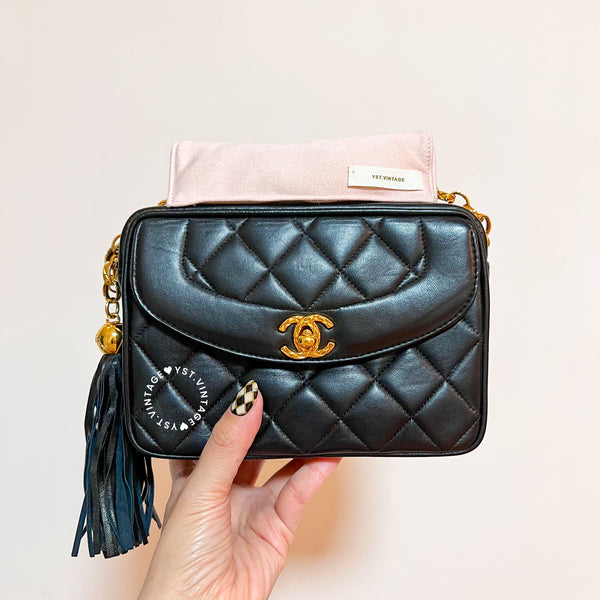 Vintage CHANEL Camera Bag with Bijoux Chain - Black (Code: 048700)