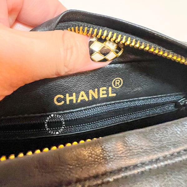 Vintage CHANEL Camera Bag with Bijoux Chain - Black (Code: 048700)