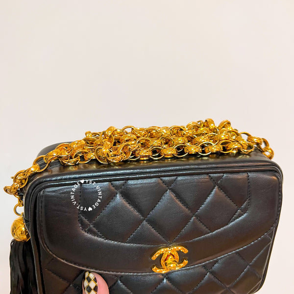 Vintage CHANEL Camera Bag with Bijoux Chain - Black (Code: 048700)