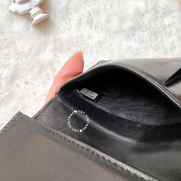 Vintage Chanel Caviar Coco Card Holder - Black 002 (Code: 036100)