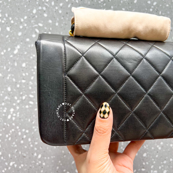 Vintage CHANEL Diana Small Flap Bag - Black 004 (Code: 049100)