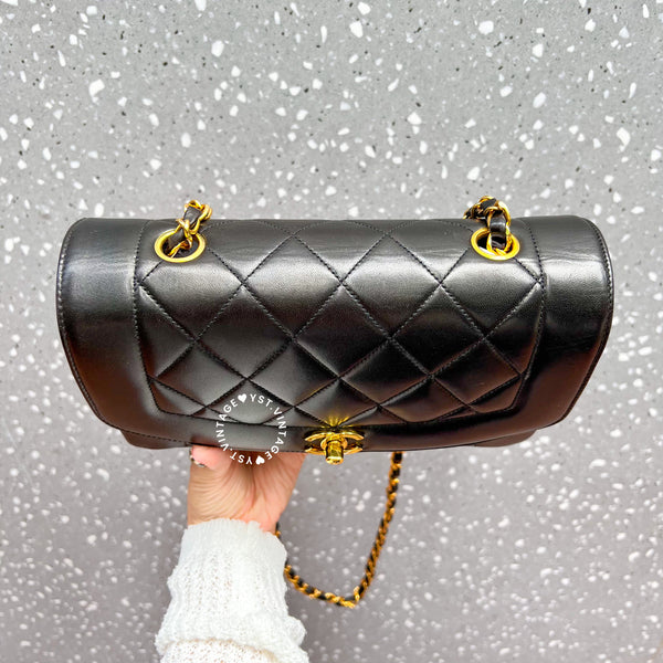 Vintage CHANEL Diana Small Flap Bag - Black 004 (Code: 049100)