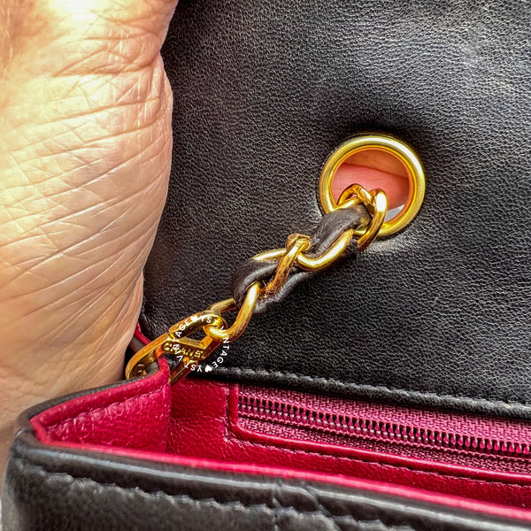 Vintage CHANEL Diana Small Flap Bag - Black 004 (Code: 049100)