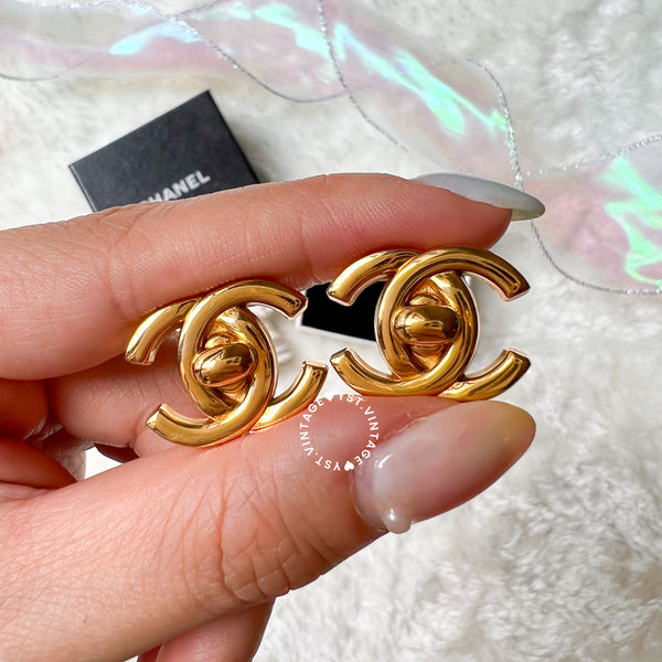 Vintage Chanel Turn-lock Coco Mark Ear Clips - 96P (Code: 037300)