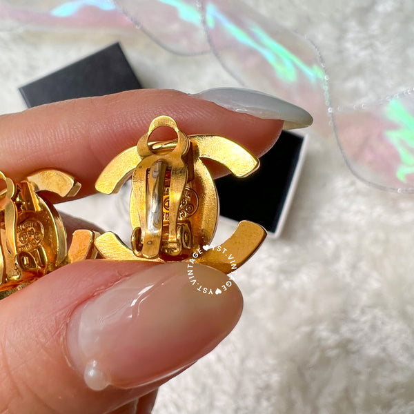 Vintage Chanel Turn-lock Coco Mark Ear Clips - 96P (Code: 037300)