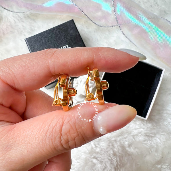 Vintage Chanel Turn-lock Coco Mark Ear Clips - 96P (Code: 037300)