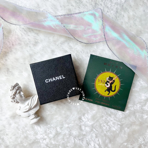 Vintage Chanel Turn-lock Coco Mark Ear Clips - 96P (Code: 037300)