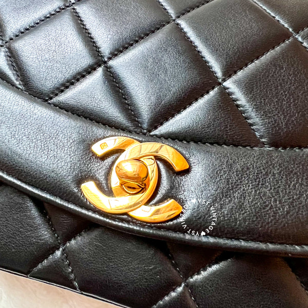 Vintage CHANEL Diana Flap Bag - Black (Code: 038600)