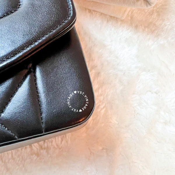 Vintage CHANEL Diana Flap Bag - Black (Code: 038600)
