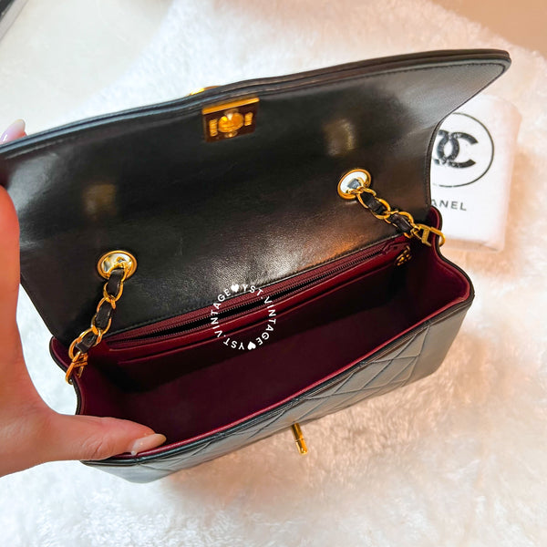 Vintage CHANEL Diana Flap Bag - Black (Code: 038600)