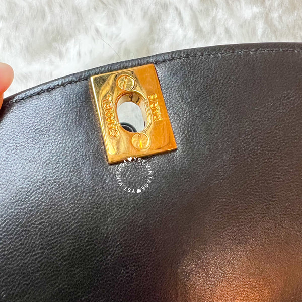 Vintage CHANEL Diana Flap Bag - Black (Code: 038600)