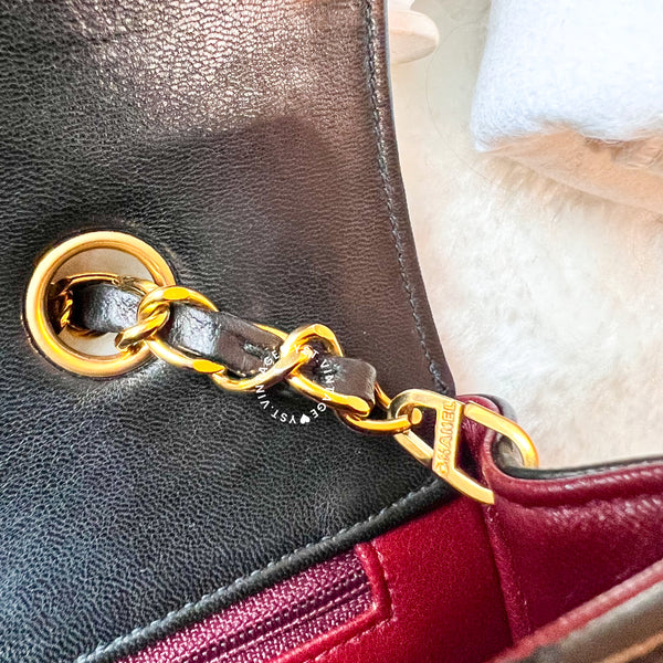 Vintage CHANEL Diana Flap Bag - Black (Code: 038600)