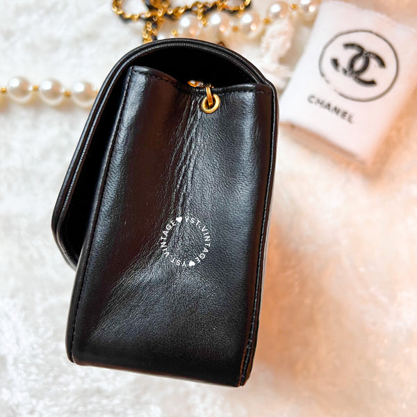 Vintage CHANEL Diana Flap Bag - Black (Code: 038600)