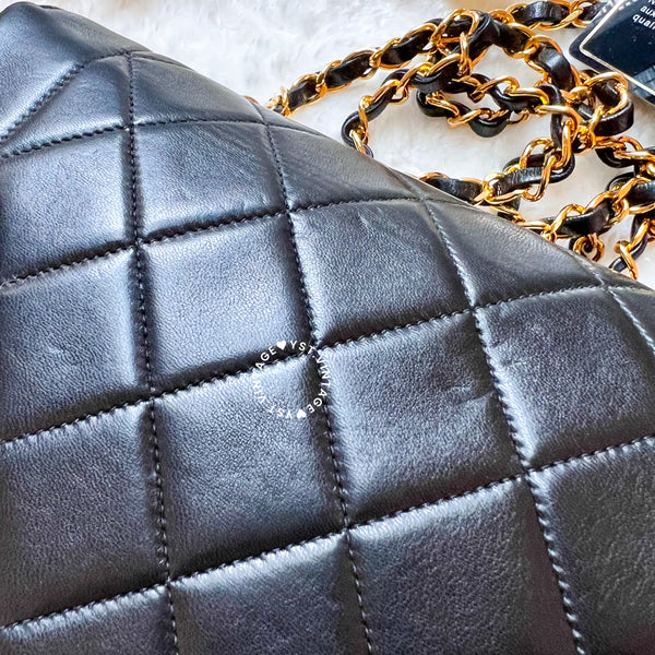 Vintage CHANEL Diana Flap Bag - Black (Code: 038600)