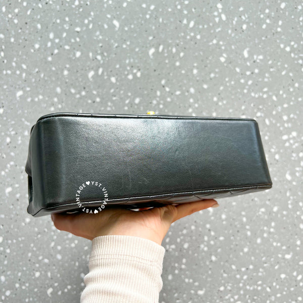 Vintage CHANEL Diana Small Flap Bag - Black 005 (Code: 057800)