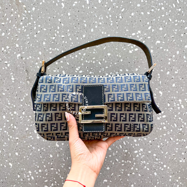 Vintage Fendi Baguette - Navy