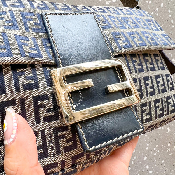 Vintage Fendi Baguette - Navy