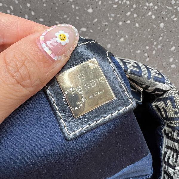 Vintage Fendi Baguette - Navy