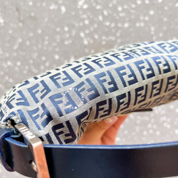 Vintage Fendi Baguette - Navy