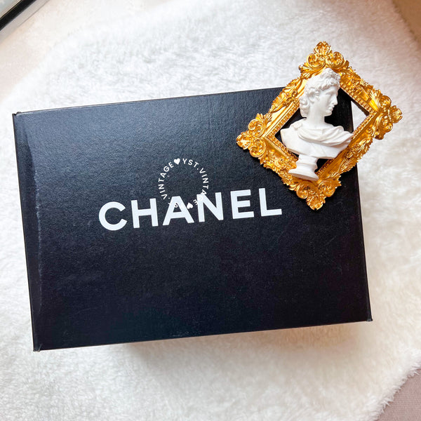 Vintage CHANEL Vertical Vanity Bag - Lambskin Black 008