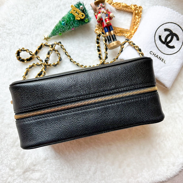 Vintage CHANEL Makeup Bag - Caviar Black 002