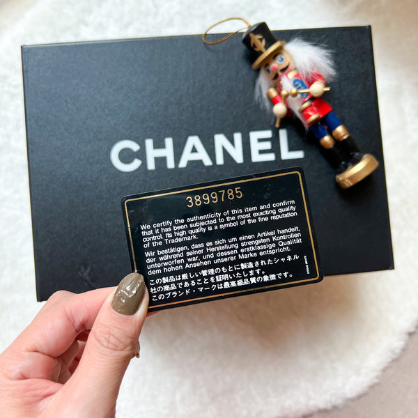 Vintage CHANEL Makeup Bag - Caviar Black 002