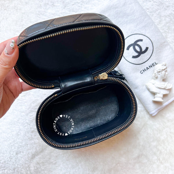Vintage Chanel Mini Vanity With Tassel - Black