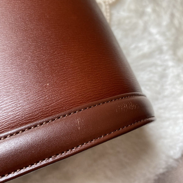 Vintage Valentino Garavani Turn-lock Bucket Bag - Amber