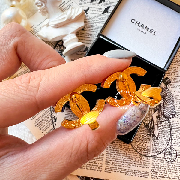 Vintage Chanel 24KGP and Rhinestone 1980s Coco Mark Ear Clips 003