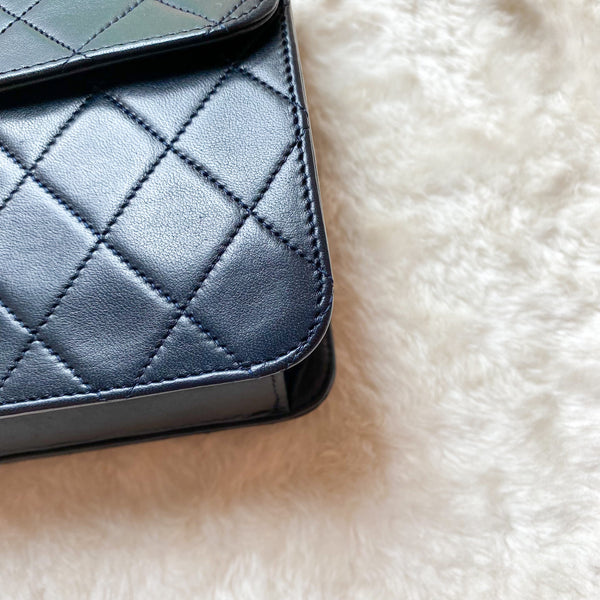 Vintage Chanel Push-Lock 22cm Square Flap Bag - Navy x Gold