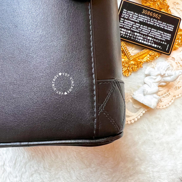 Vintage CHANEL Vertical Vanity Bag - Lambskin Black 009