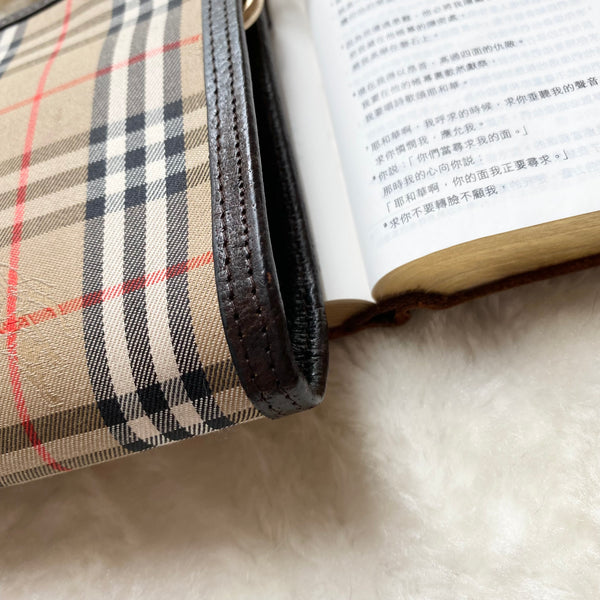 Vintage Burberrys Mini Clutch