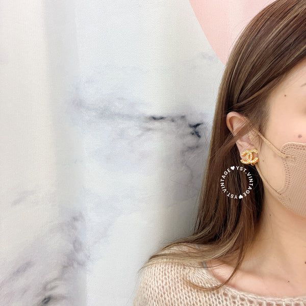 Vintage Chanel 24KGP and Rhinestone 1980s Coco Mark Ear Clips 003