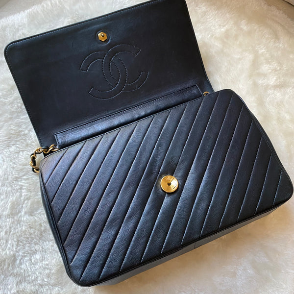 Vintage Chanel Single Flap Bag - Navy x Gold