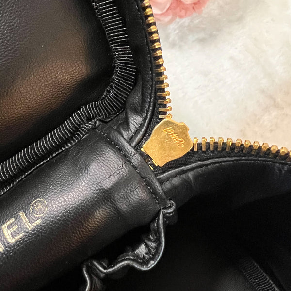 Vintage CHANEL Vertical Vanity Bag - Caviar Black 002