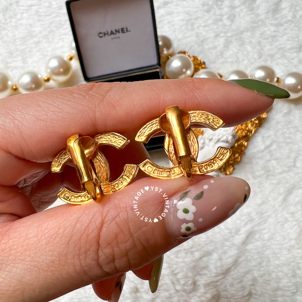 Vintage Chanel 24KGP and Rhinestone 1980s Coco Mark Ear Clips 003