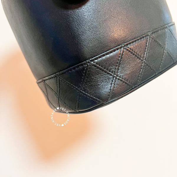 Vintage CHANEL Vertical Vanity Bag - Lambskin Black 012