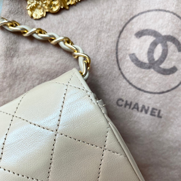 Vintage Chanel Double Flap Bag - Light Beige