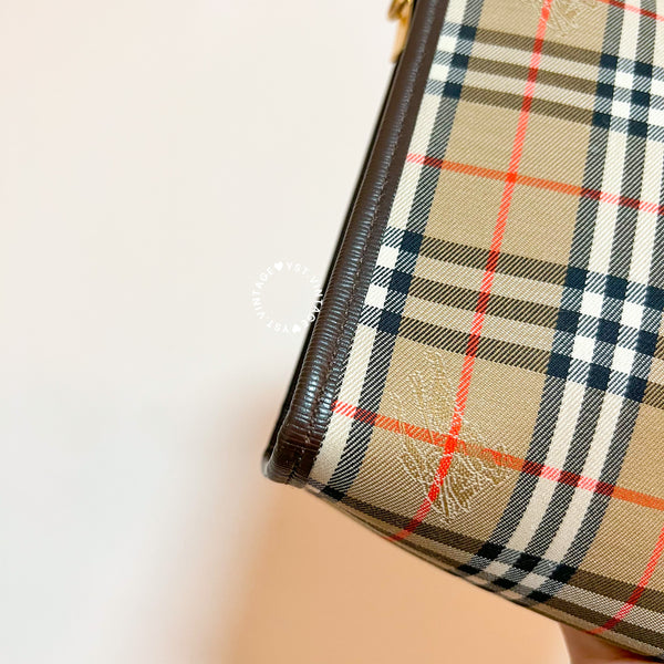Vintage Burberrys Clutch 002
